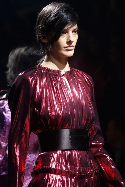 Look 5